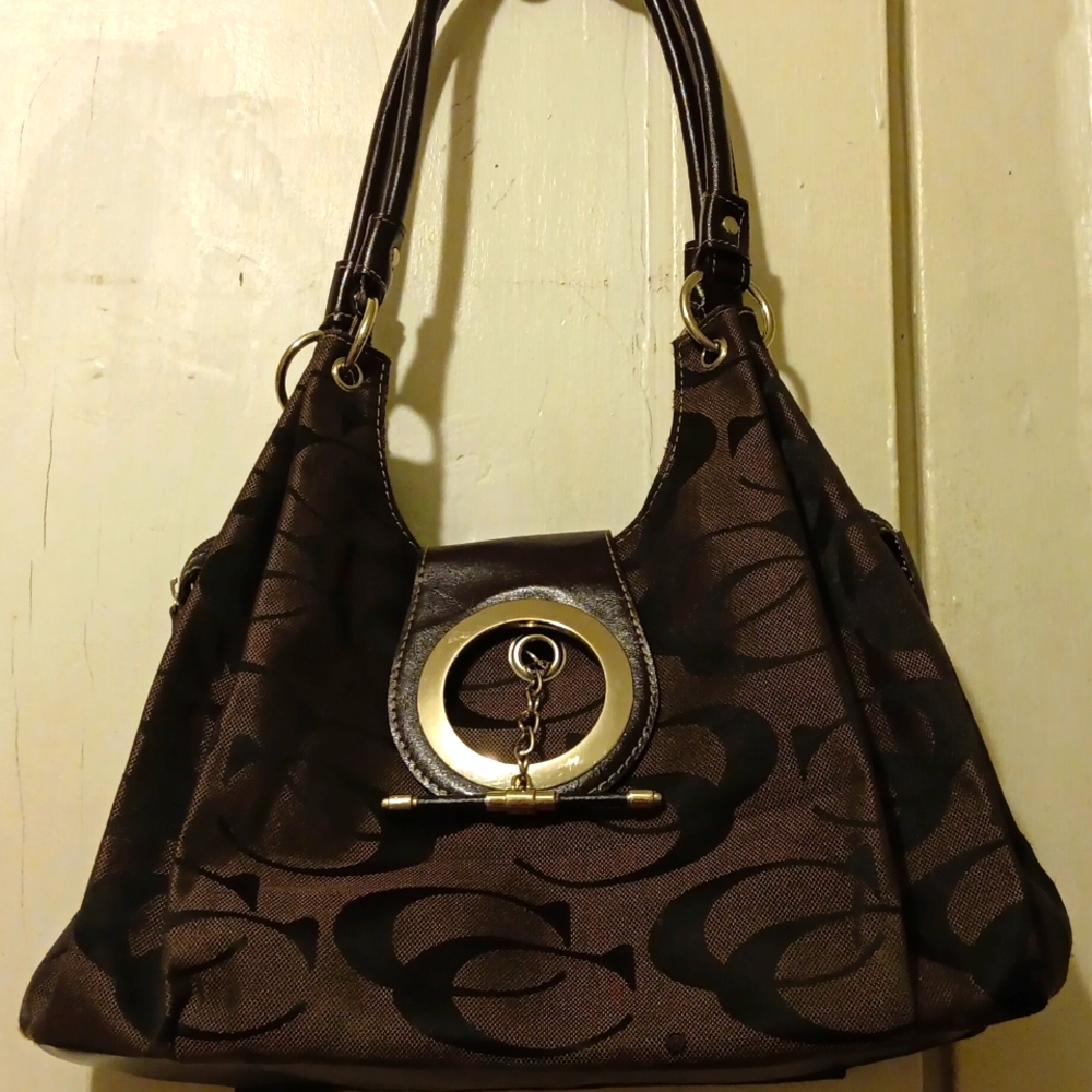 NWOT Gorgeous Shoulder/Handbag Brown w Gold Tone Hardware & Accents Lg